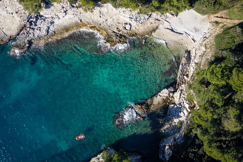 yachtcharter kroatien location wasser bucht