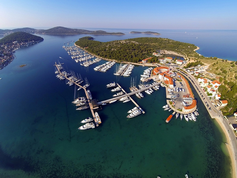 yachtcharter marina frapa kroatien rogoznica base