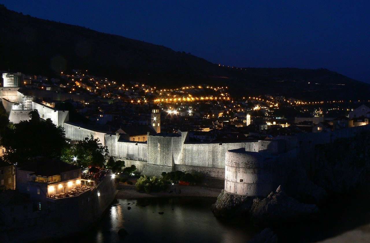 Kroatien 2.sicherstes Land bei Nacht