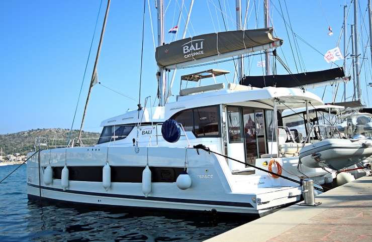 bali catspace moje sunce katamran by sea and more yachting