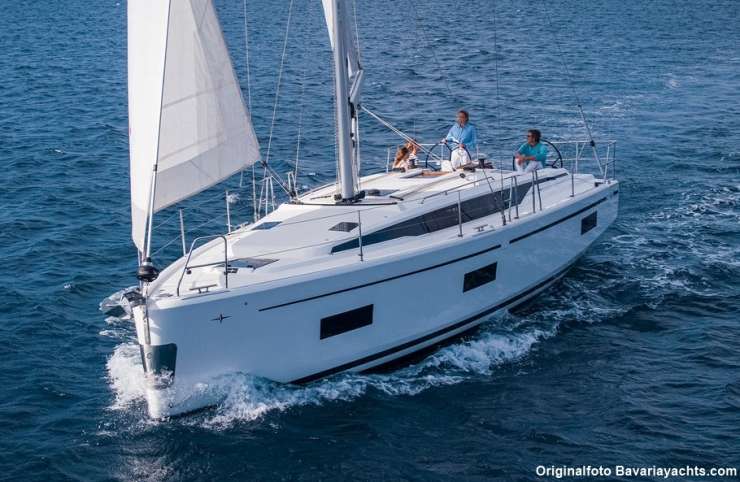 Bavaria C42 Coco chartern
