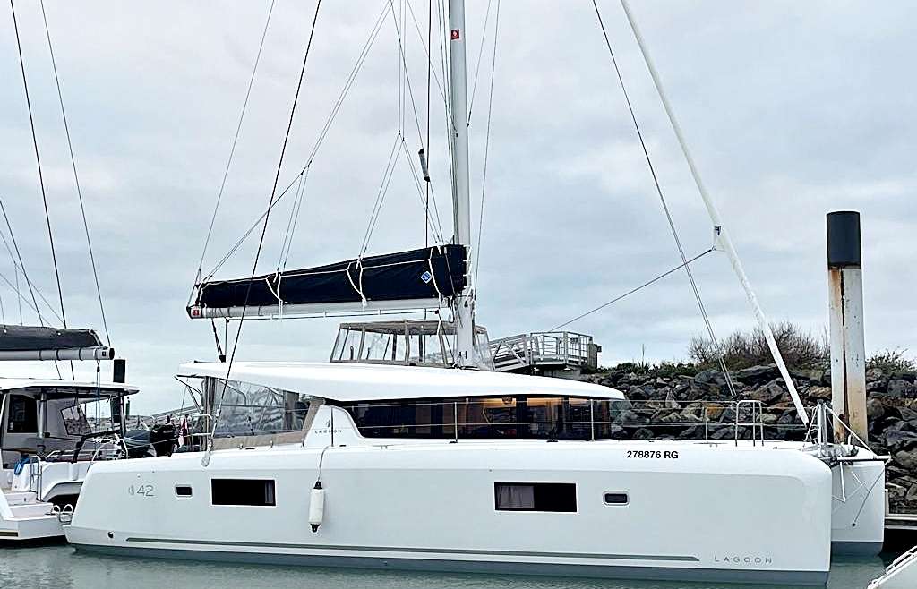 Willkommen im Heimathafen Rogoznica: Lagoon 42 “Sailing Breeze”