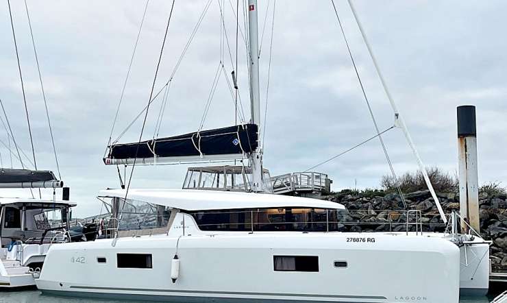 Willkommen im Heimathafen Rogoznica: Lagoon 42 “Sailing Breeze”