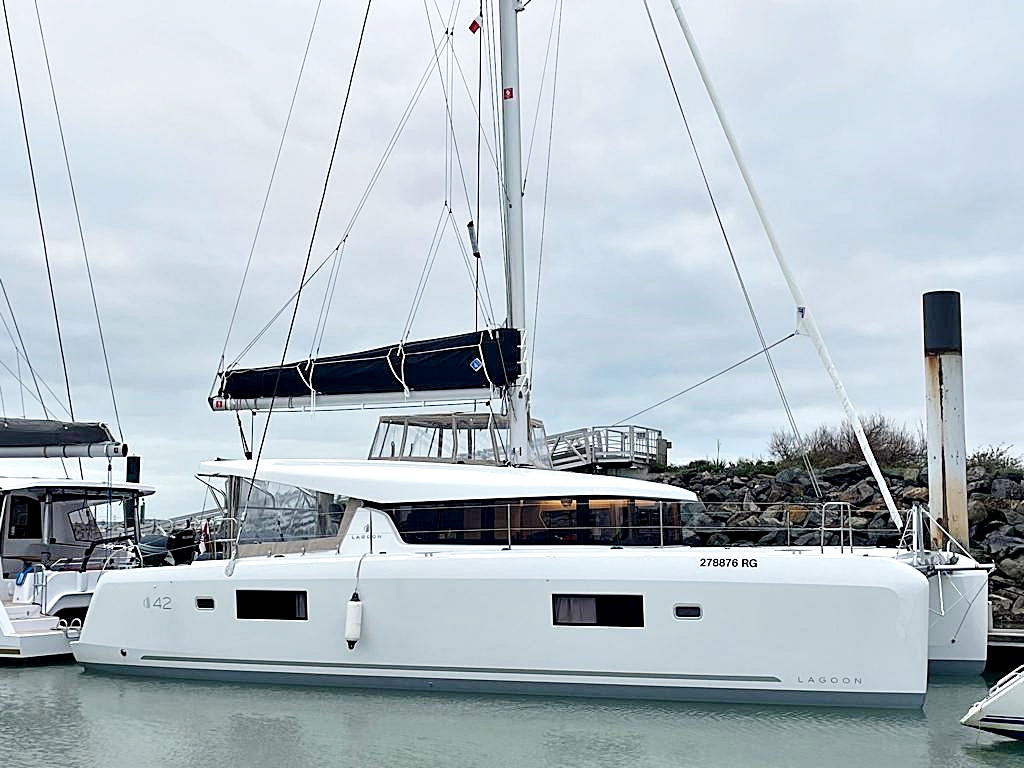 Willkommen im Heimathafen Rogoznica: Lagoon 42 “Sailing Breeze”