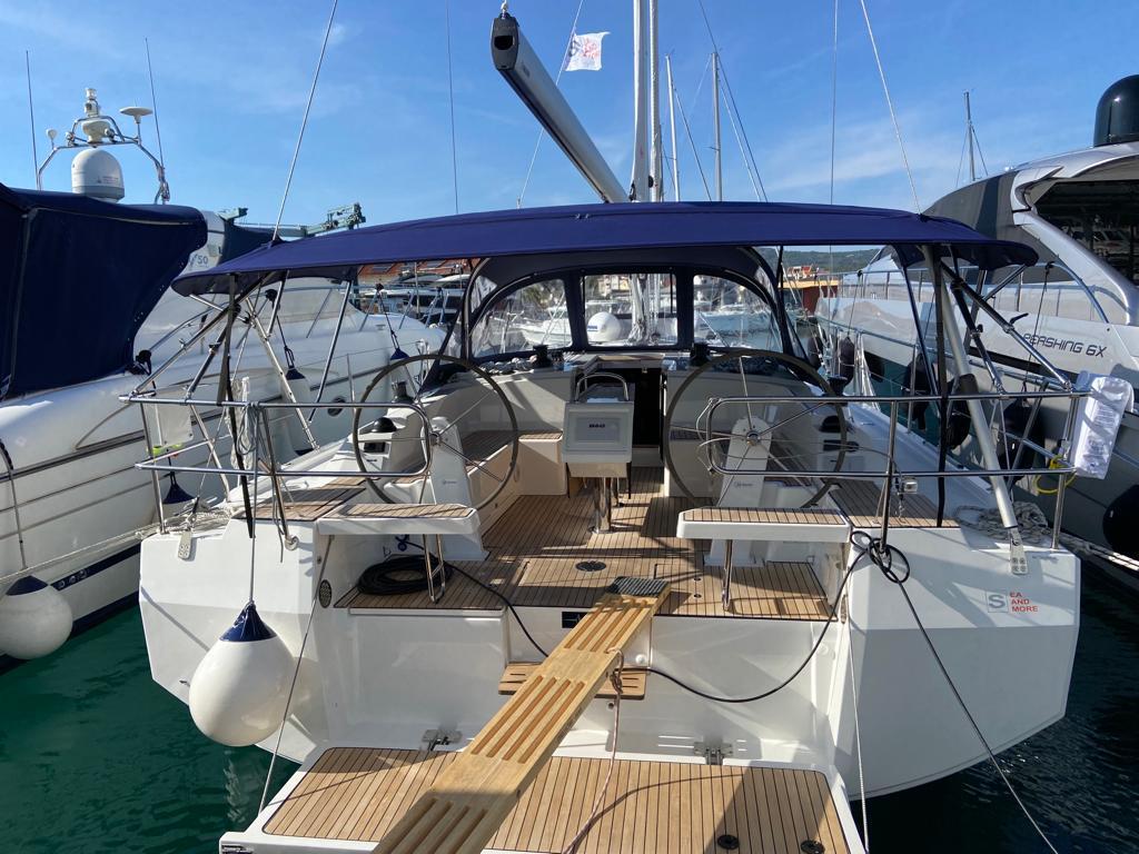 Bavaria Yachts C42