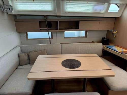 Anse-Soleil Esstisch