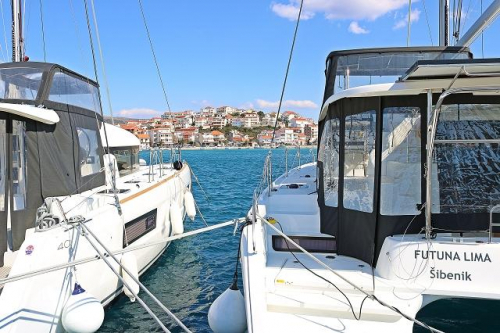 FutunaLima Seitensichtvon  links