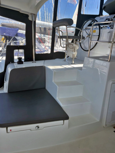 Futuna Lima 23 Aufgang Steuerstand