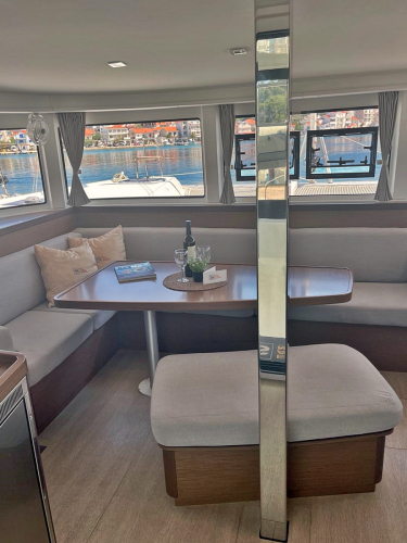 Futuna Lima 3_Essecke mit Tisch