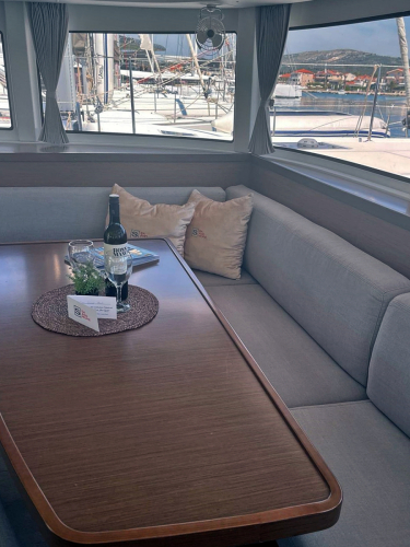 Futuna Lima 4 (1) Sitzgruppe drinnen