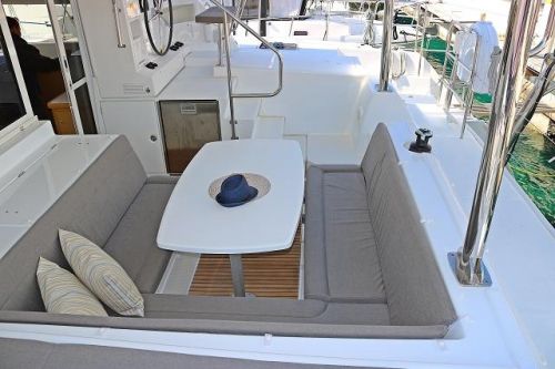 Lagoon 421_Happines Sitzgelegenheit an Deck