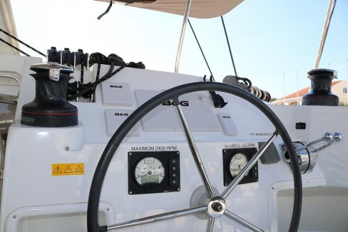 Lagoon 421_Happines Steuerung und Steuerrad