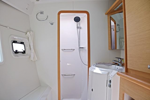 Lagoon 421_Happines Nasszelle