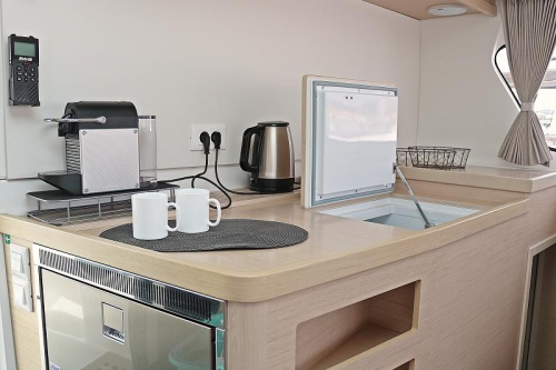 Ocean Pearl Küchengeräte Spülmaschine Kühlschrank und Ablage 