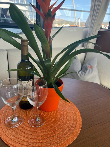 Nereide-Tisch mit Deko