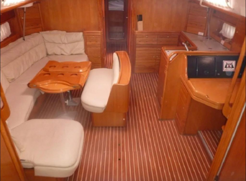 Bavaria 50 cruiser Marjana Salon
