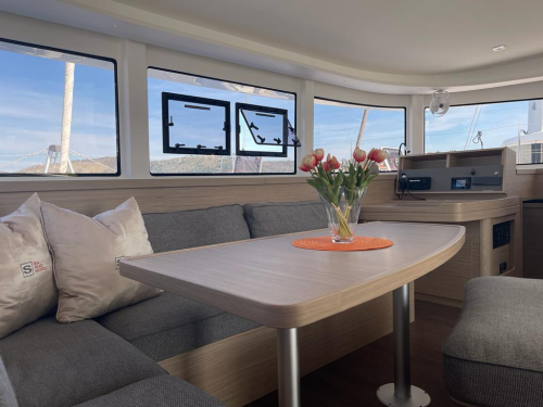 Sailing Breeze Essgruppe und Navigation