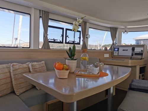 Sailing Breeze Essgelegenheit im Salon