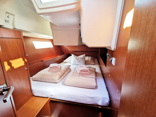 First Schlafplatz doppelbett